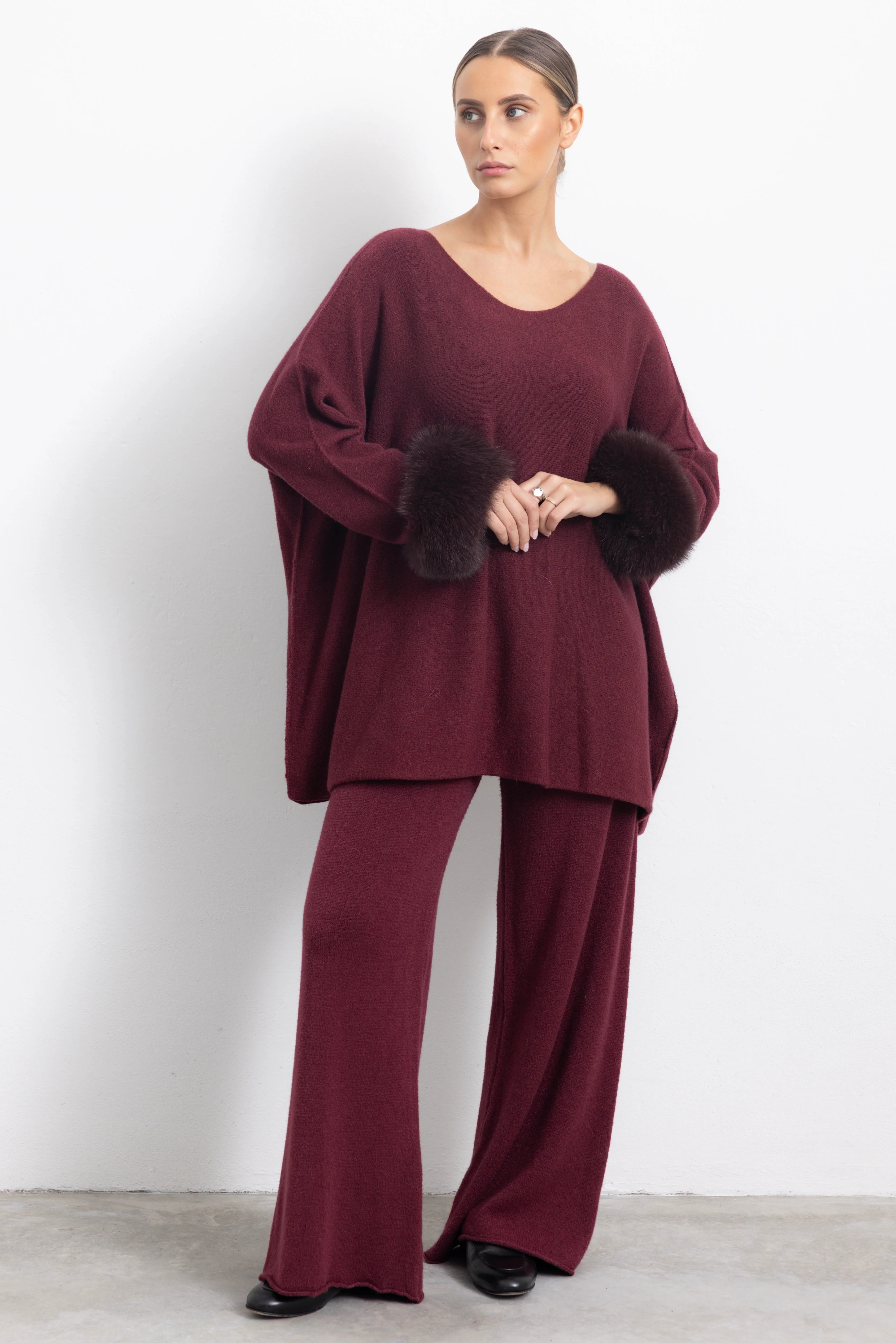 AMALFI - Completo con polsini in volpe (Bordeaux) - Image 4