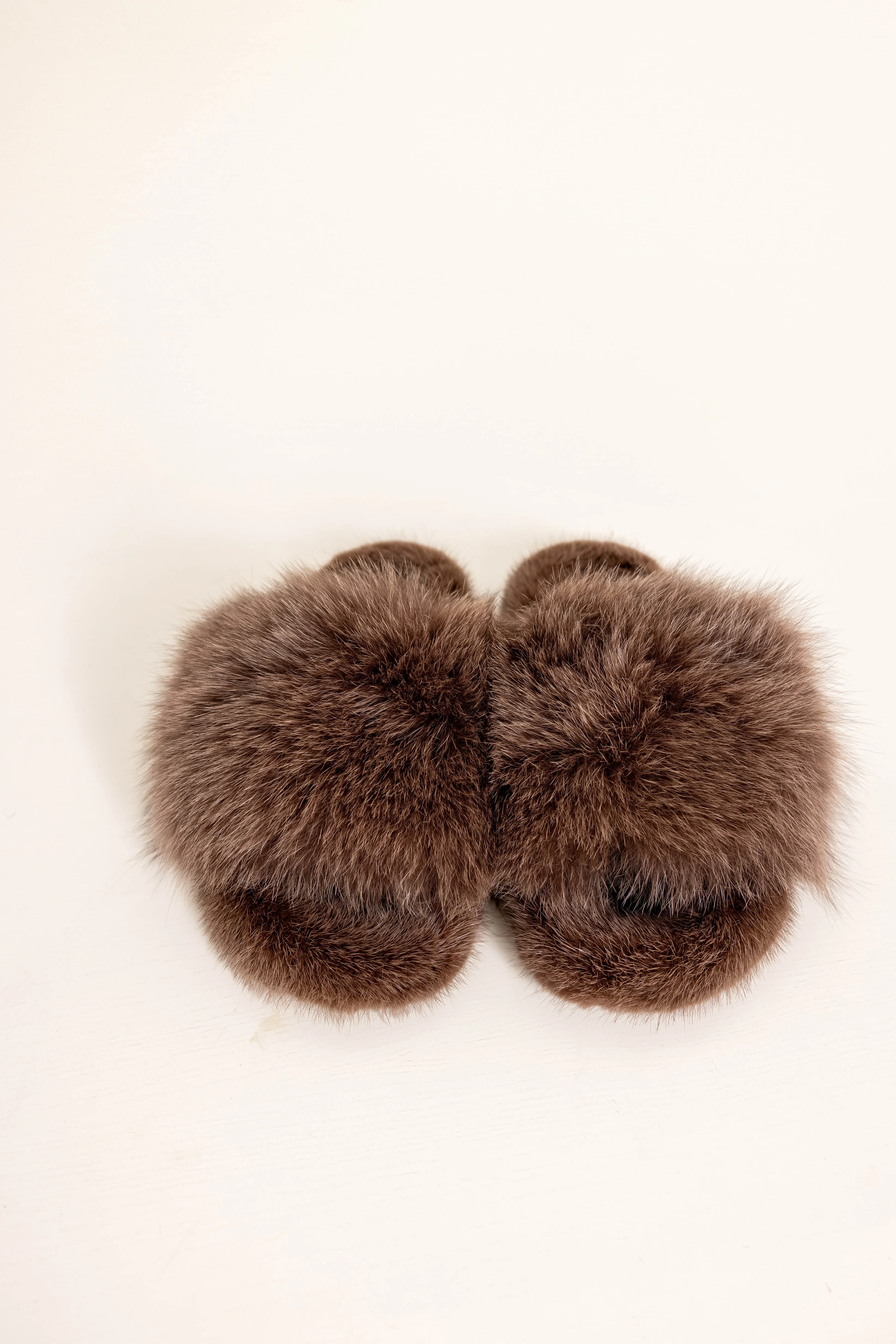 ASPEN - Slipper con fascia in volpe e bordatura in visone (Marrone Cioccolato) - Image 3