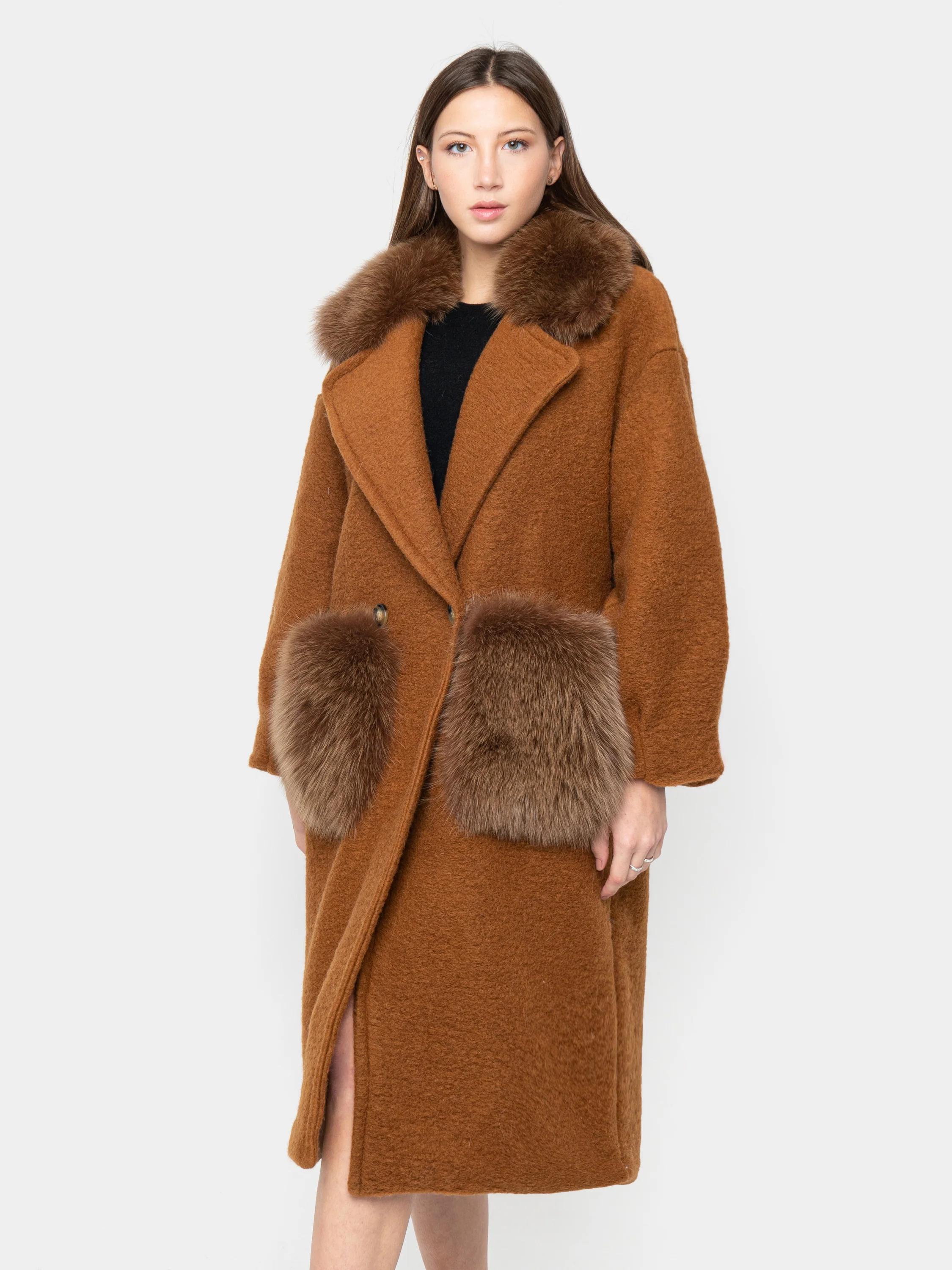STOCCOLMA - Cappotto con tasche e bordatura collo in volpe (Marrone)