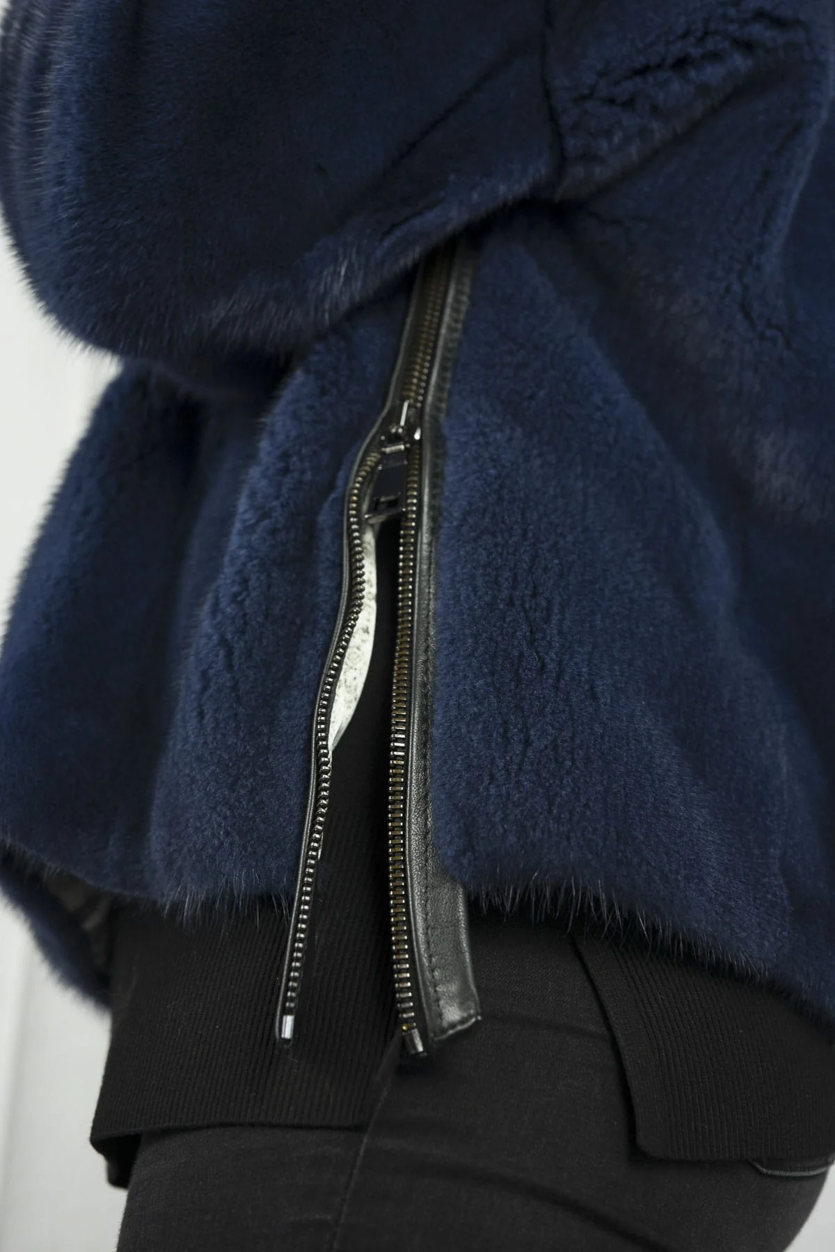 MONTEREY - Felpa in visone (Blu) - Image 3