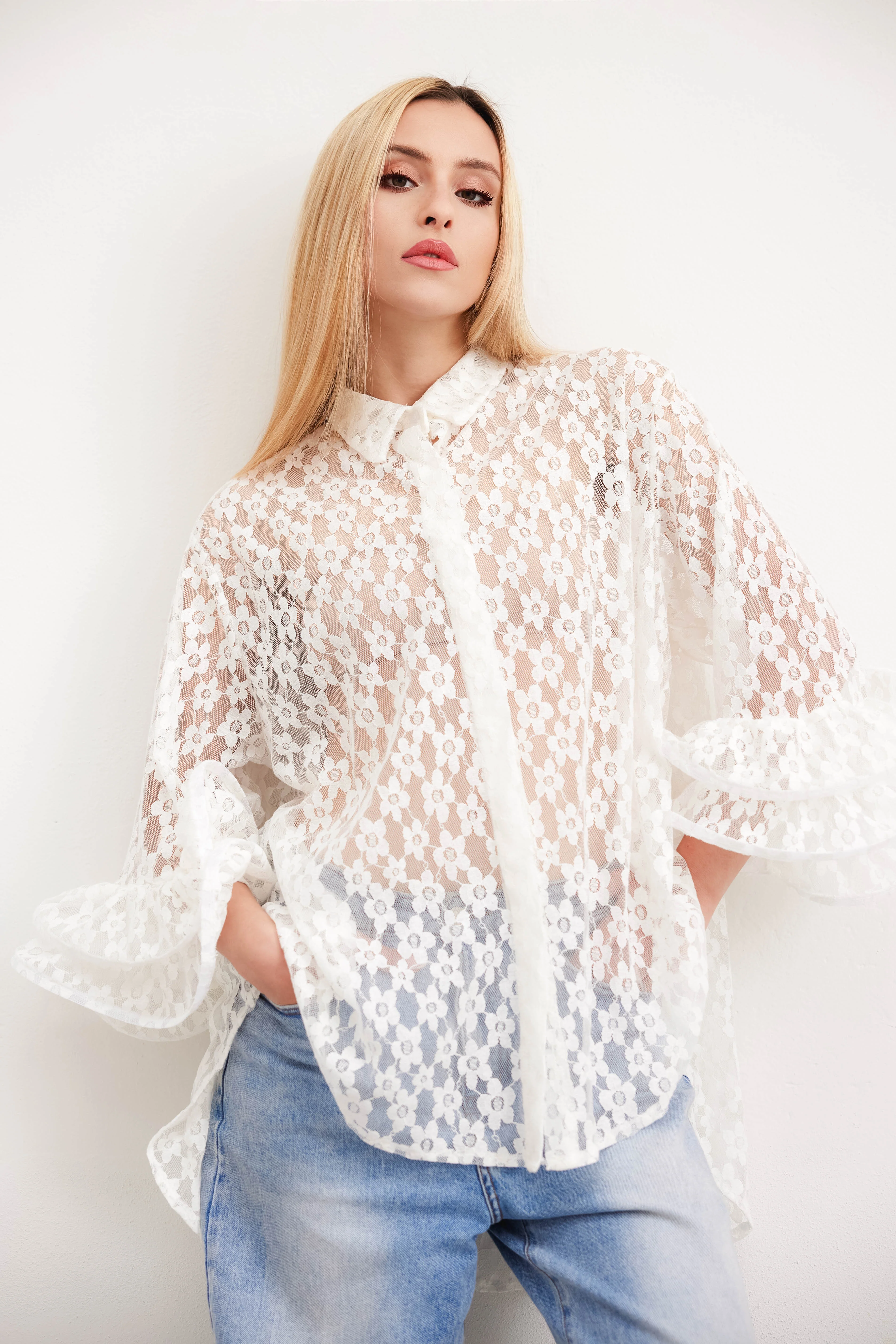 FLAMENCO - Camicia con rouches (Fiori Bianchi)
