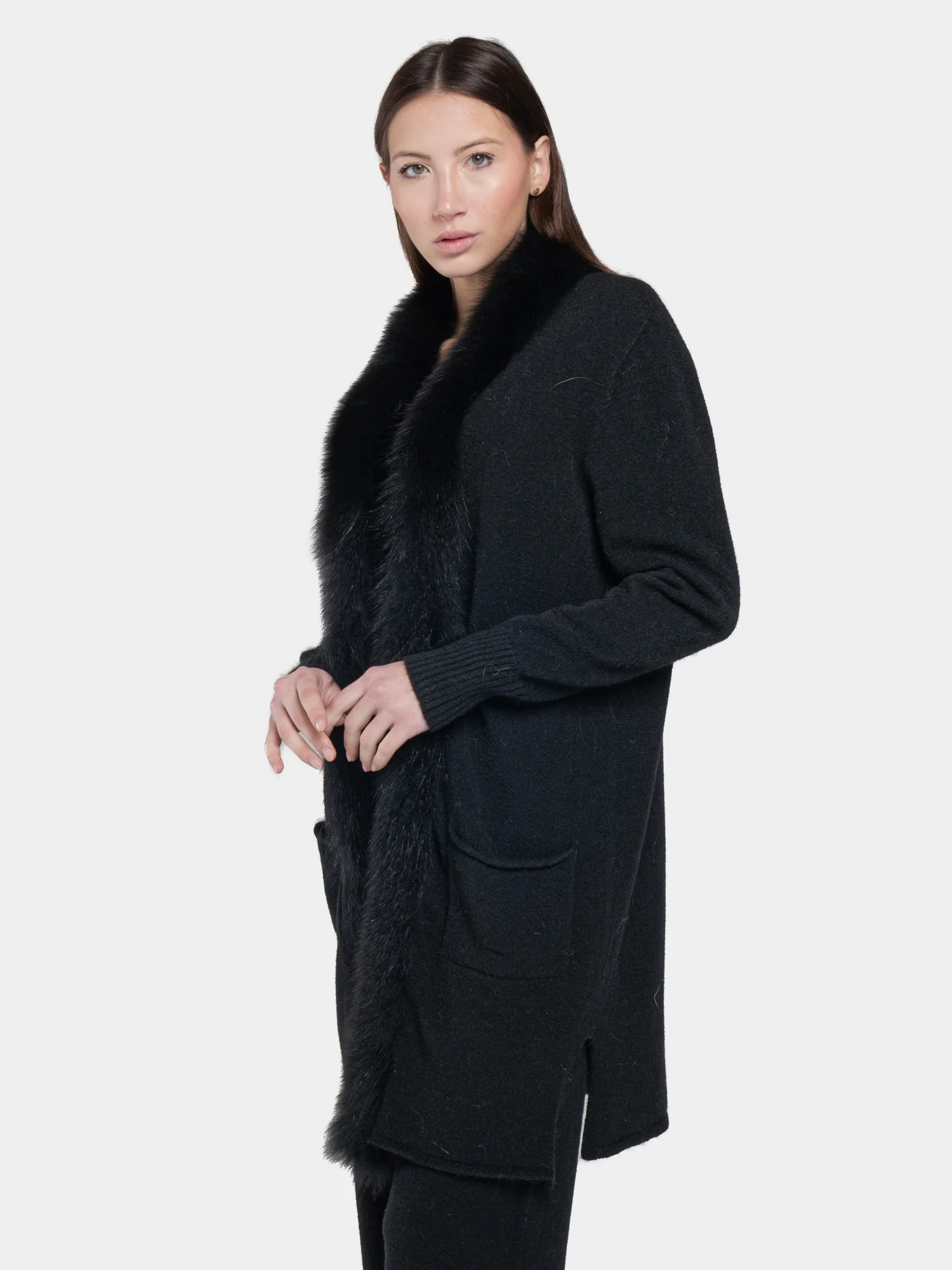 MONTECARLO - Cardigan con bordatura frontale in volpe (Nero) - Image 4