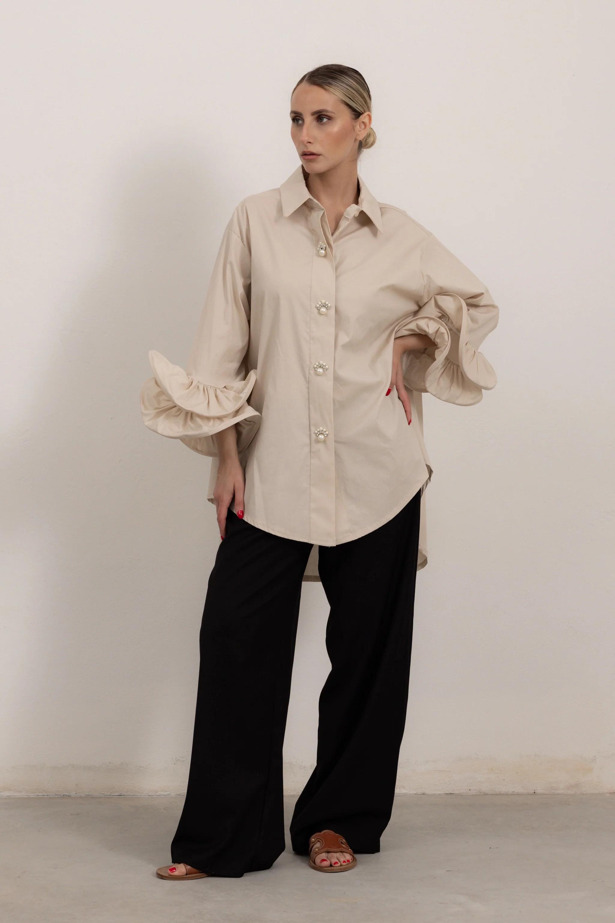 PERLA - Camicia bottoni perle rouches (Sabbia) - Image 3
